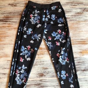 Girls M Adidas track pants sweats NWOT 10/12